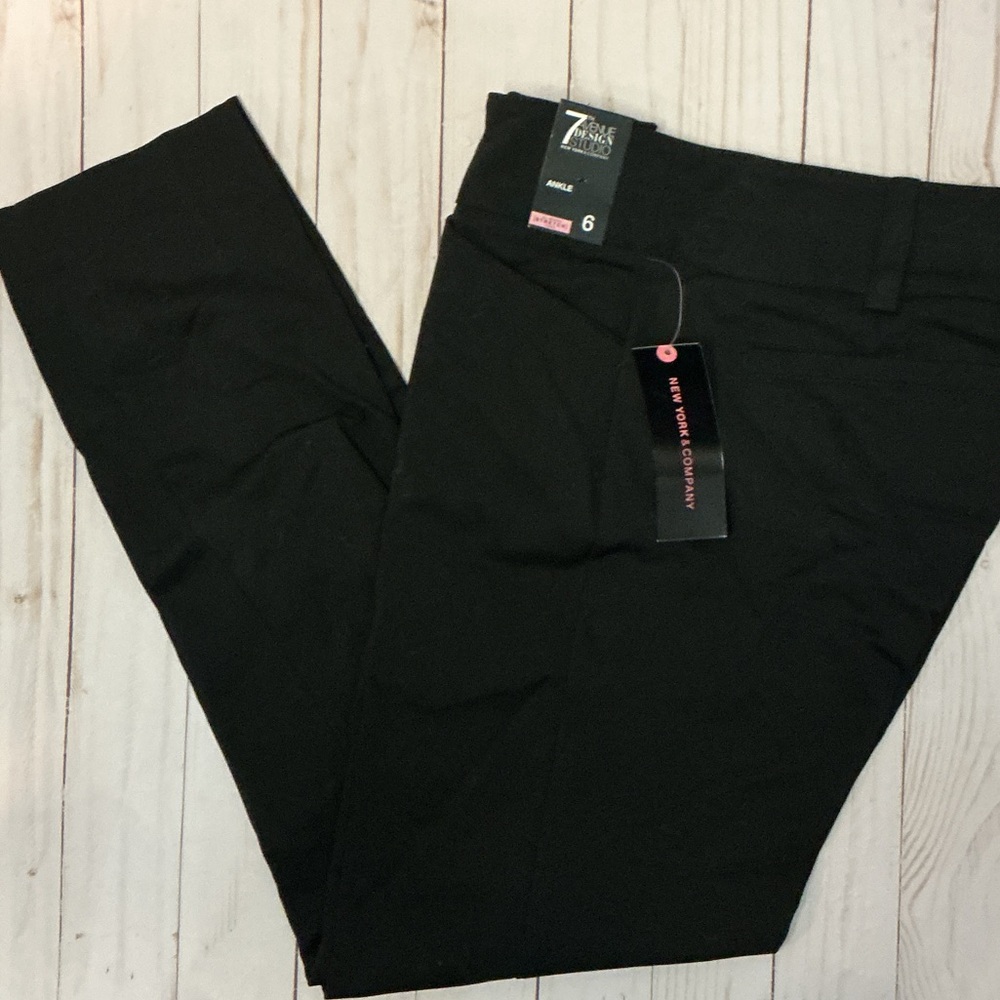 NWT New York & Company Black 7th Avenue Slim Leg Ankle Pants size 6